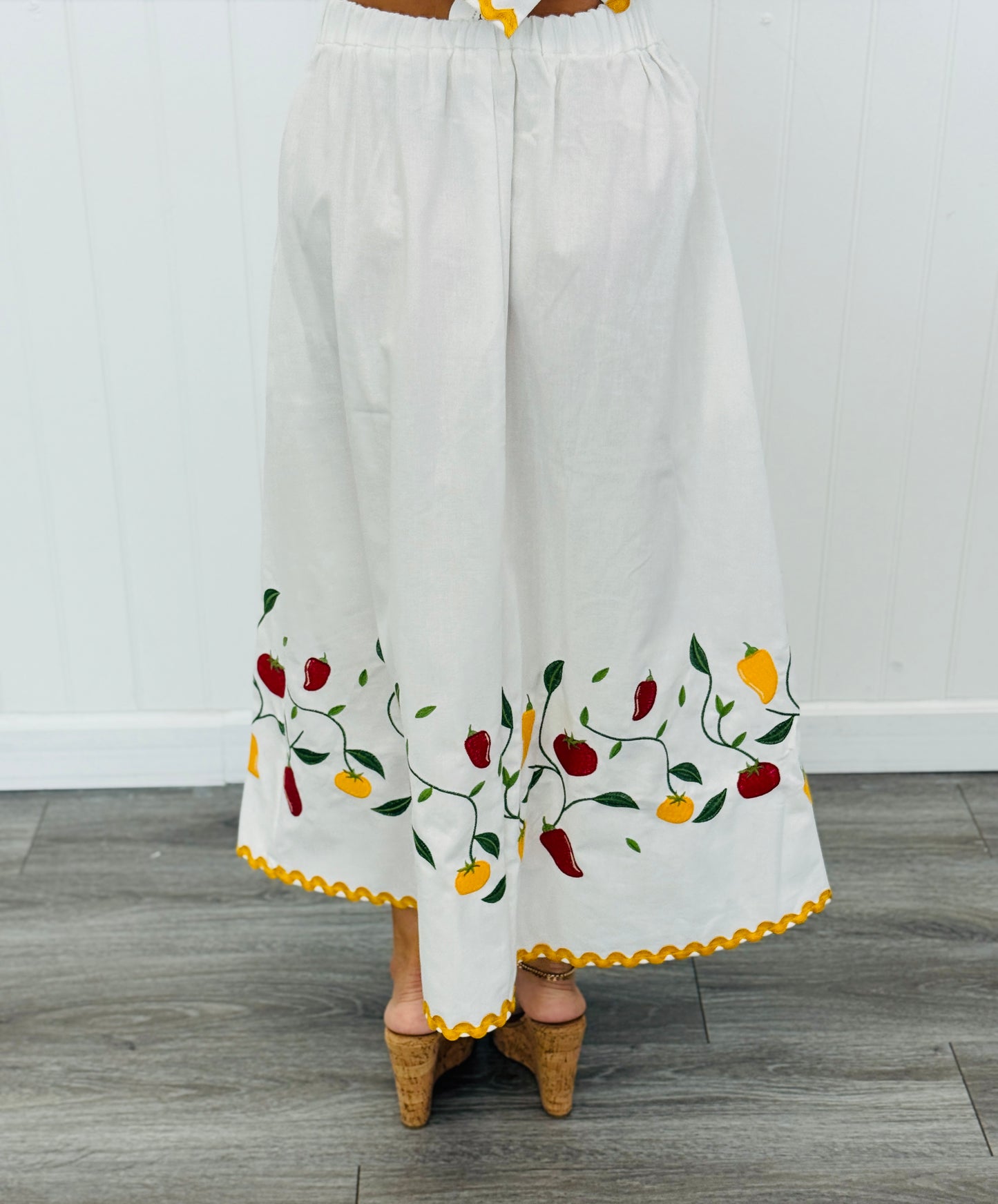 Off White Embroidered Top & Midi Skirt Set (Reg & Plus)