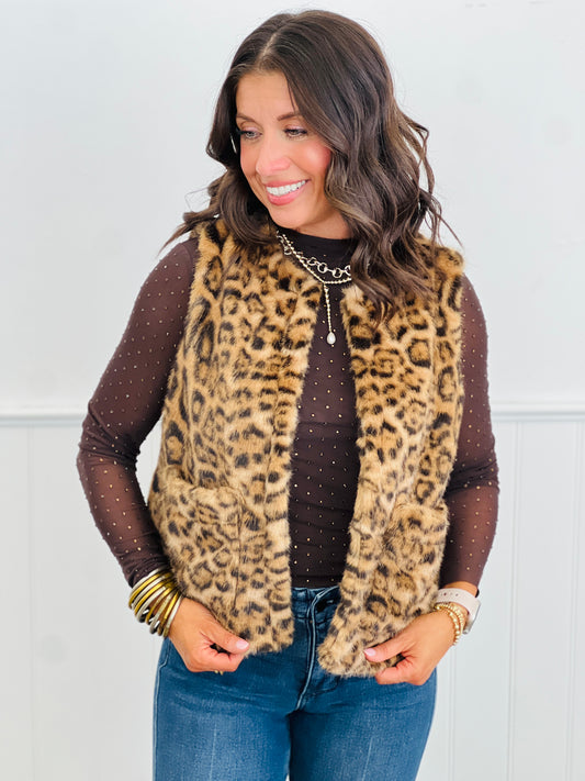 Bold Leopard Faux Fur Vest (Reg.)