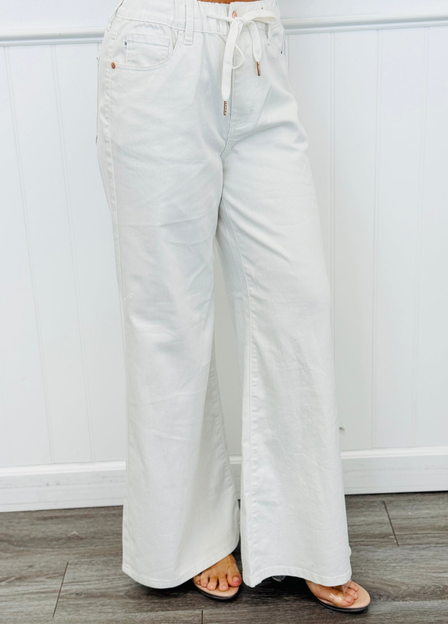 Judy Blue Summer House White Featherweight Palazzo Pants (Reg. and Plus)