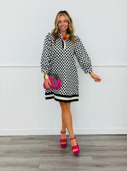 White/Black Polka Dot Knee Length Shift Dress (Reg & Plus)
