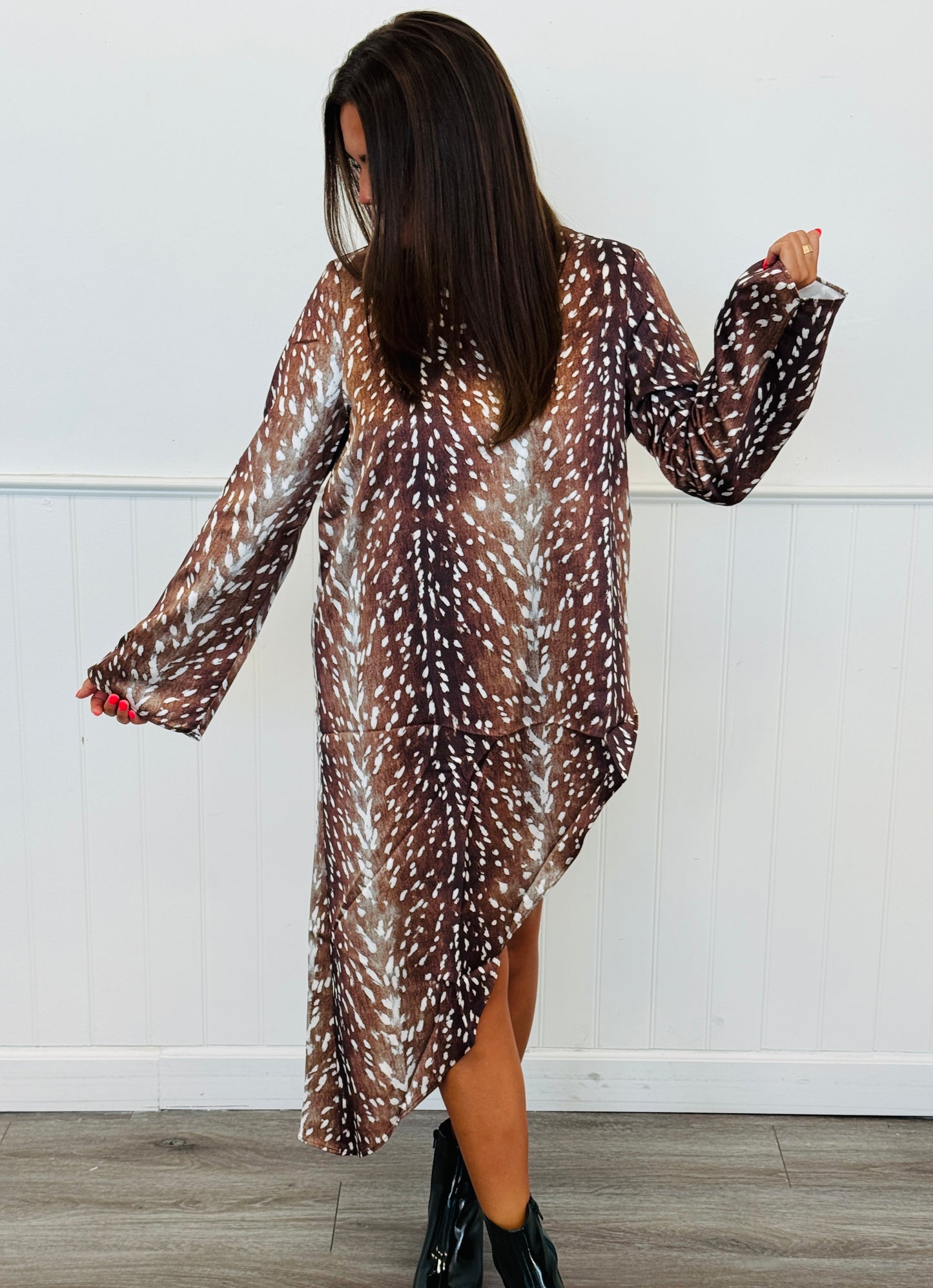 Deer Print Asymmetrical Tunic Top (Reg.)