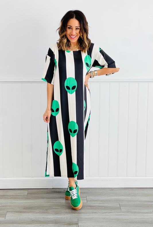 Striped Alien Midi Dress (Reg & Plus)