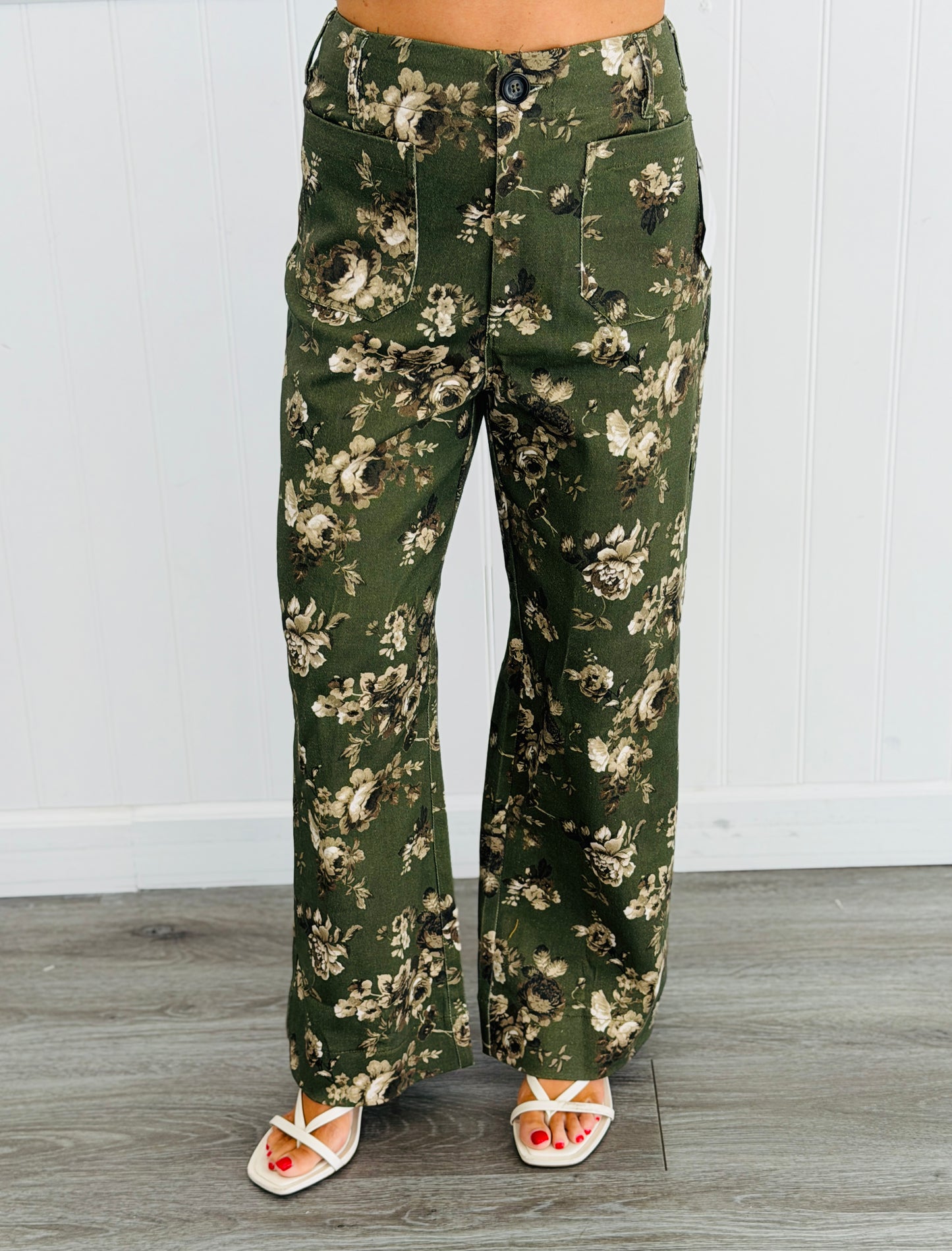 Olive Floral Print Wide Leg Crop Pants (Reg & Plus)
