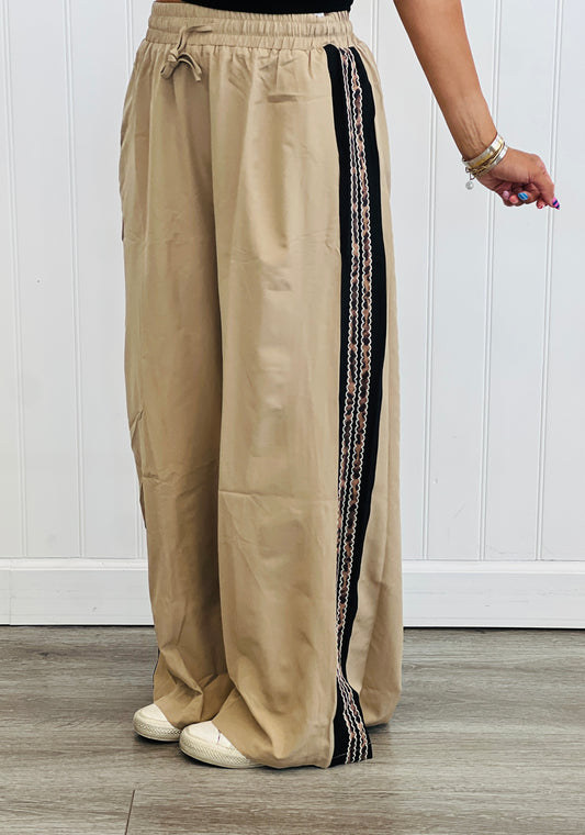 Taupe Contrast Side Border Print Pants (Reg.)