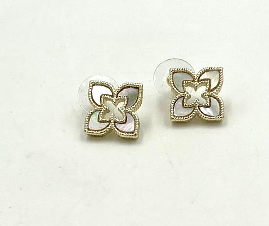 WP - The Fortune Studs - Mother of Pearl