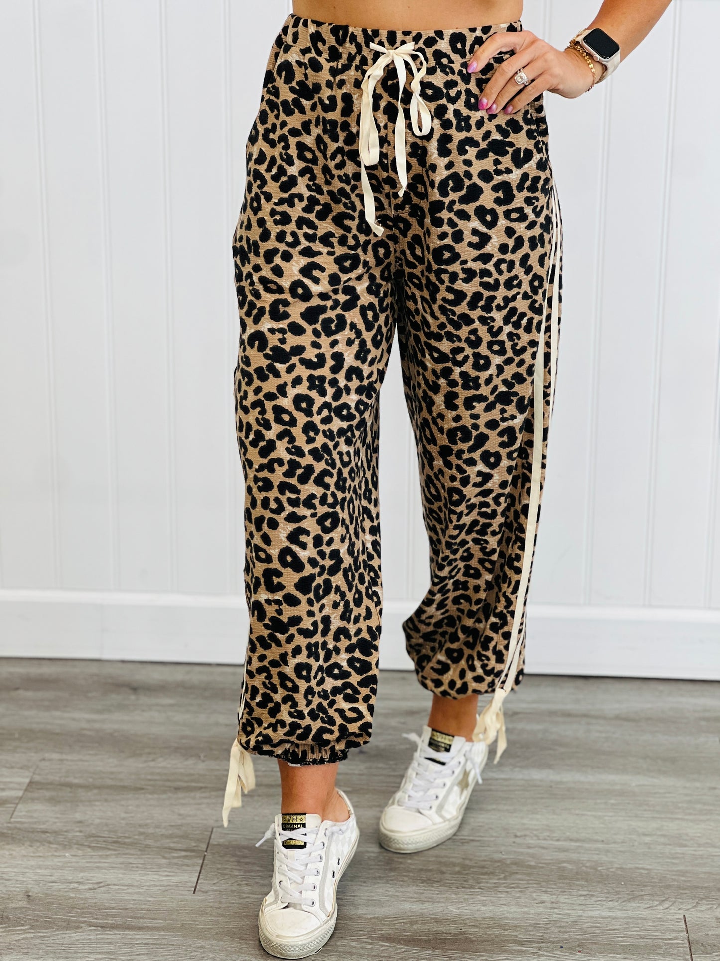 Leopard Bow Tie Elastic Hem Pants (Reg & Plus)
