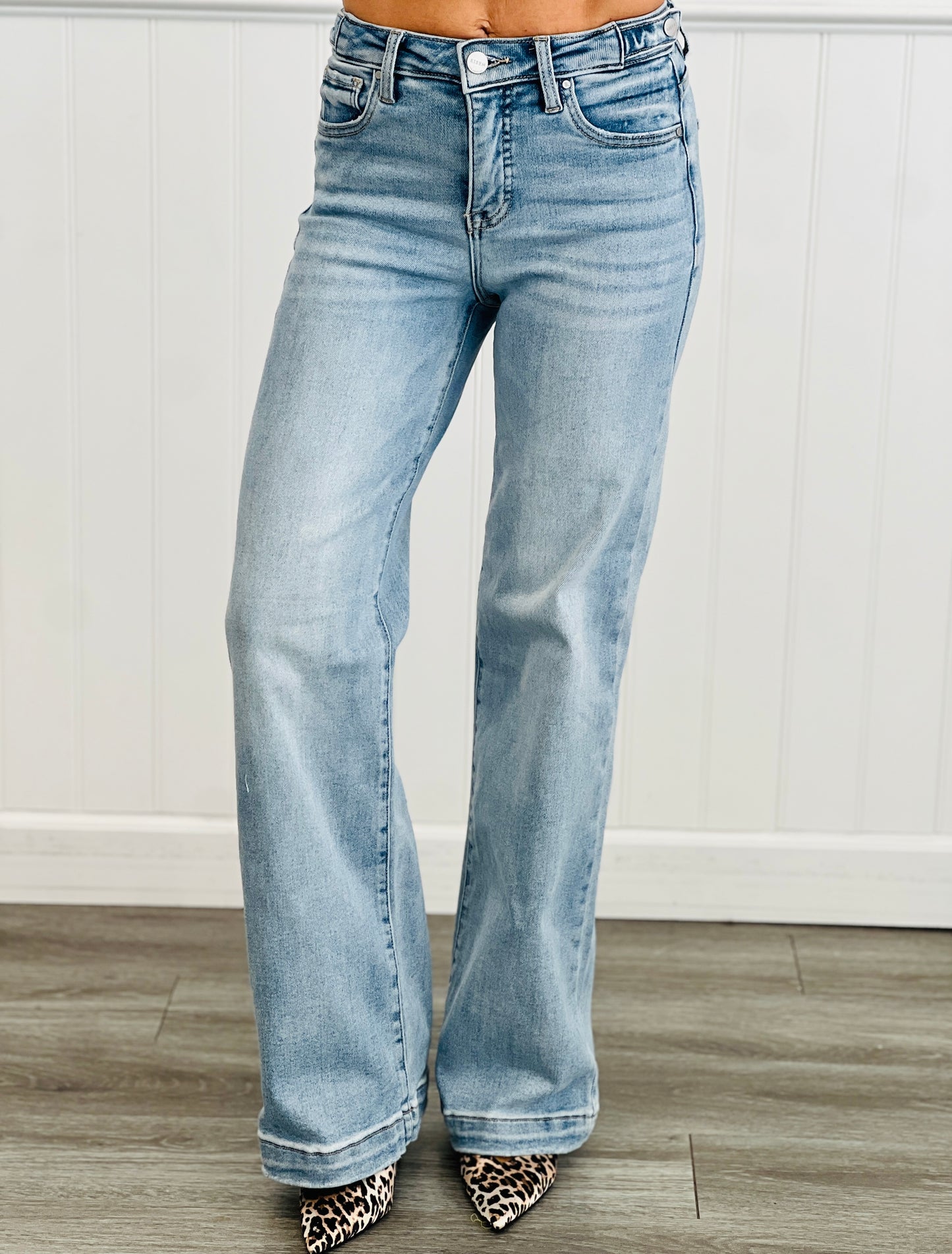 Risen Light Tummy Control Wonderfully Wide Leg Jeans (Reg & Plus)
