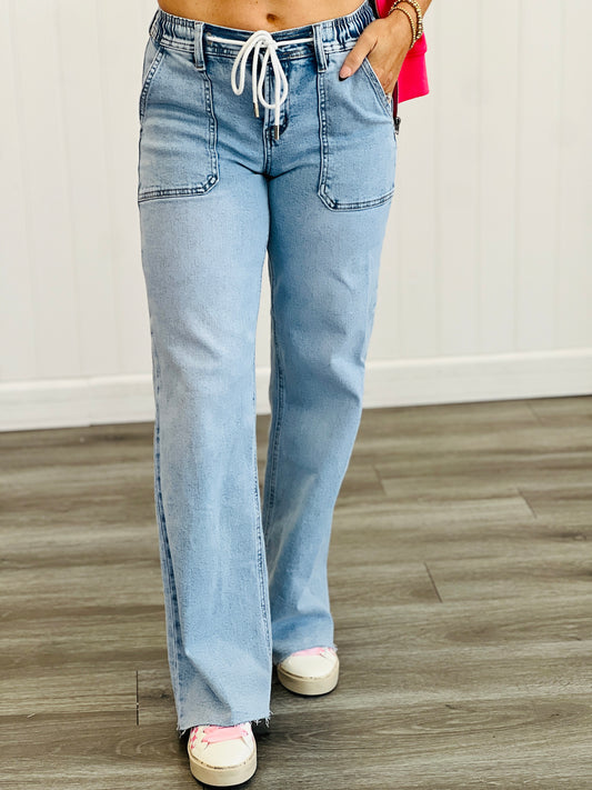 Clearly High Rise Drawstring Waistband Wide Leg Jeans (Reg.)