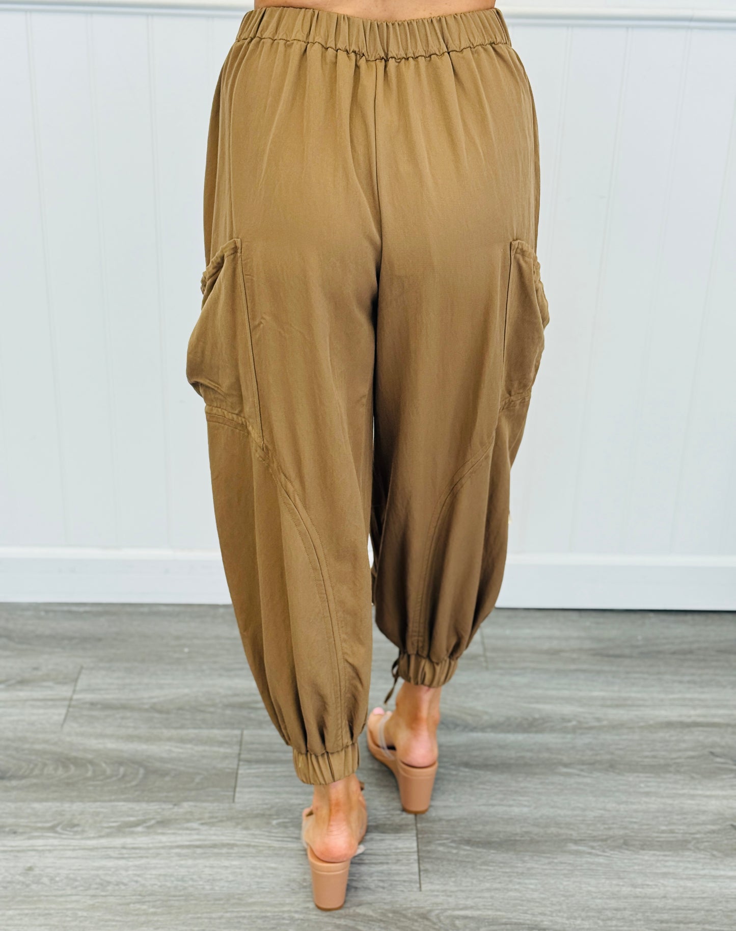 Mocha Cargo Parachute Pants (Reg.)