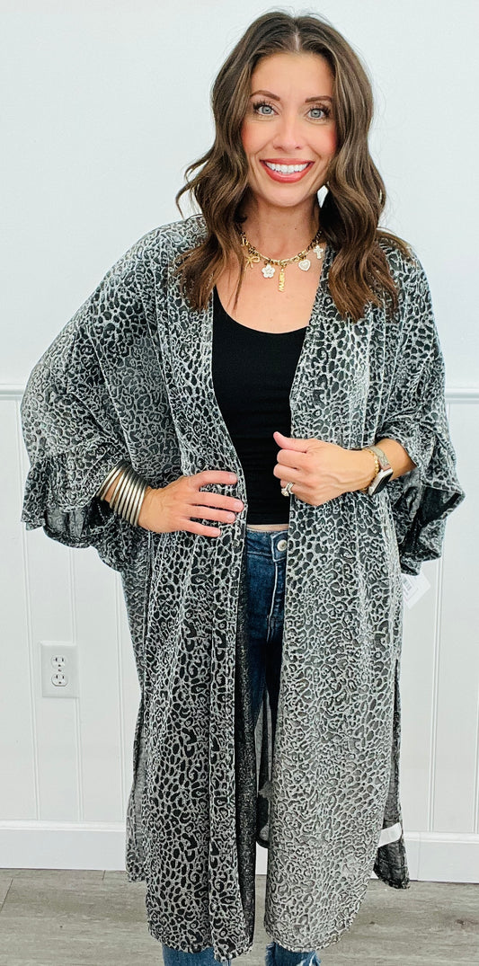 Silver Metallic Leopard Kimono (Reg. and Plus)