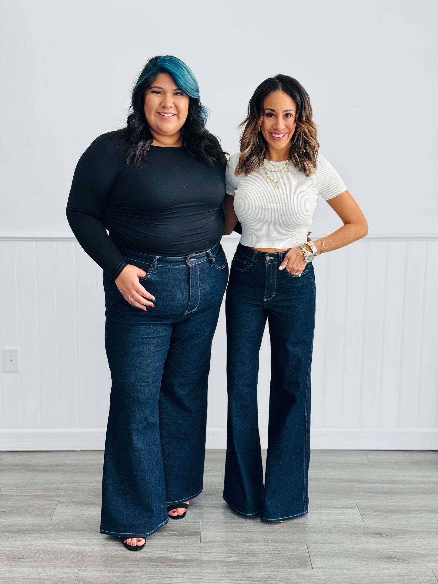 Judy Blue Retro Vibes Tummy Control Wide Leg Jeans (Reg. and Plus)