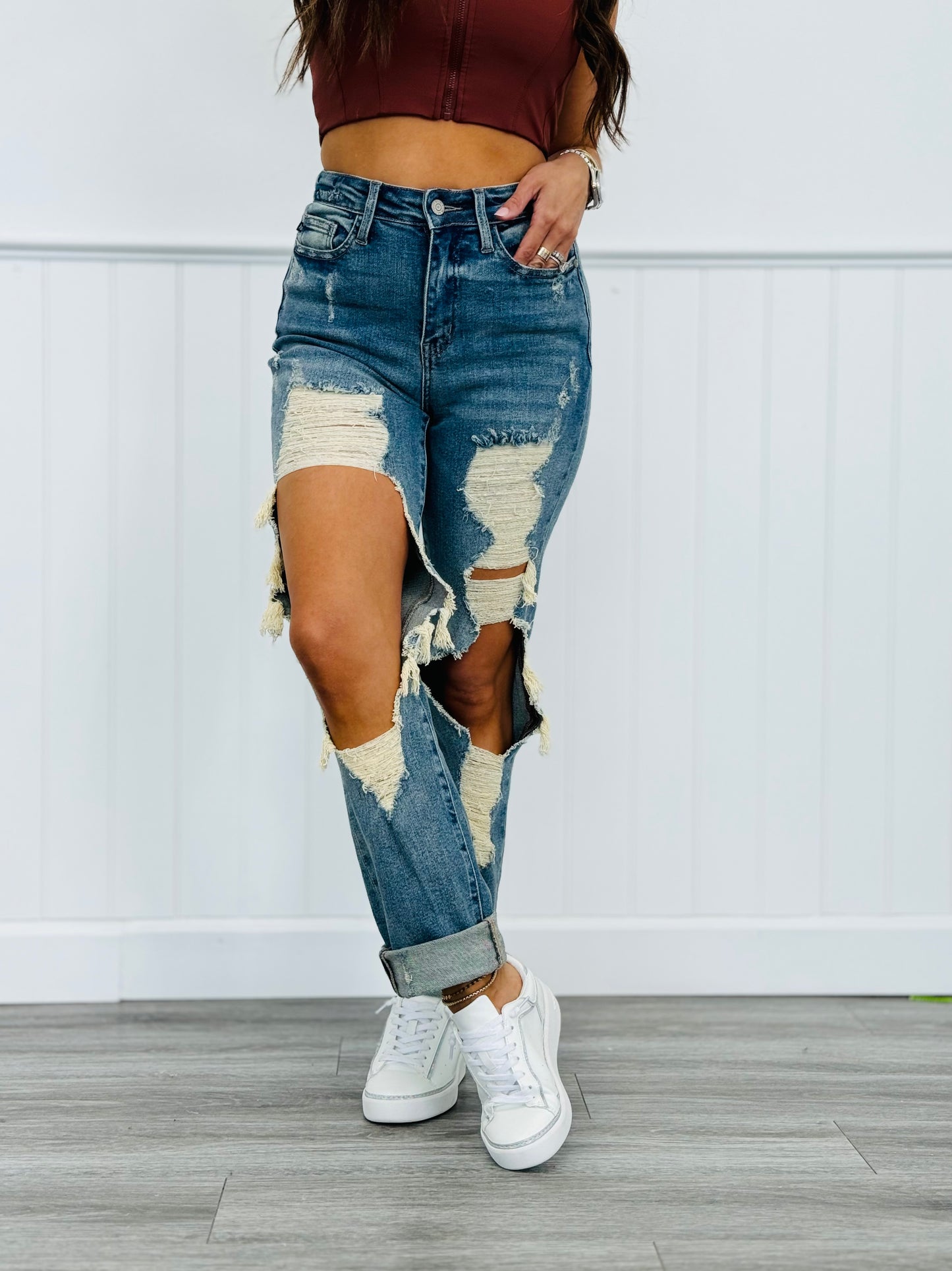 Judy Blue The Bees Knees Distressed Straight Jeans (Reg. and Plus)