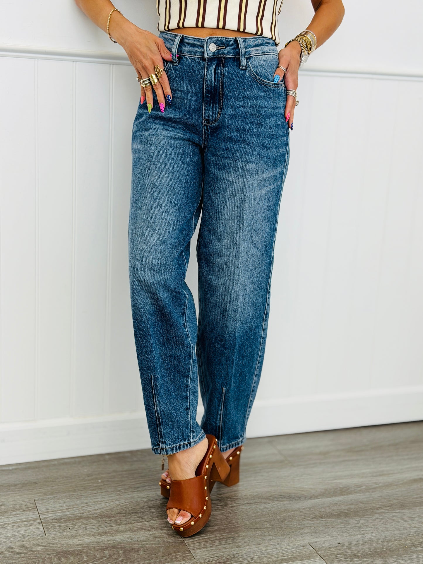 Judy Blue Boulevard Barrel Jeans (Reg. and Plus)