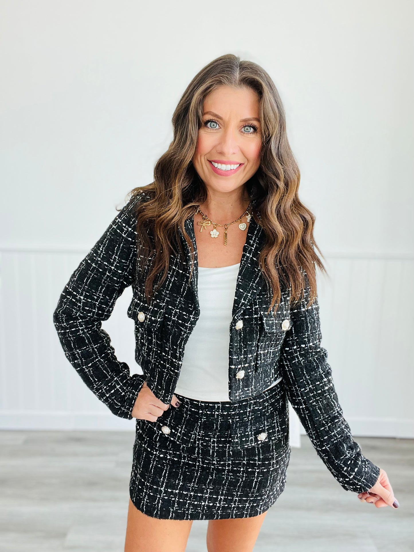 Tweed Pearl Crop Blazer (Reg)-2 Colors