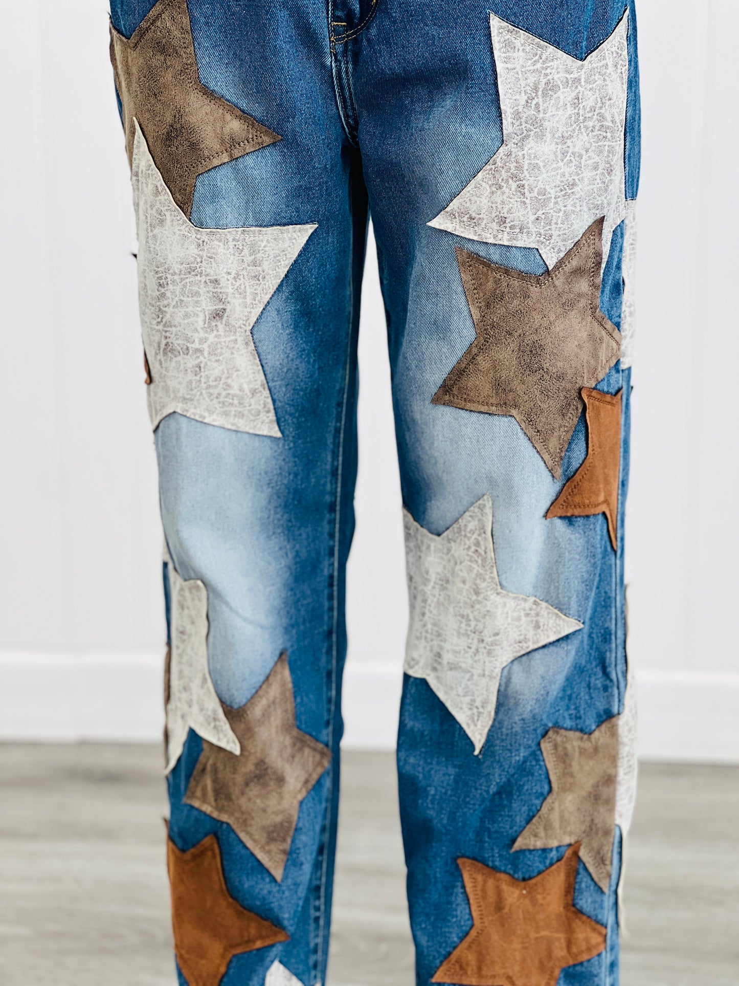 Oli & Hali Washed Denim Star Patch Jeans  (Reg.)