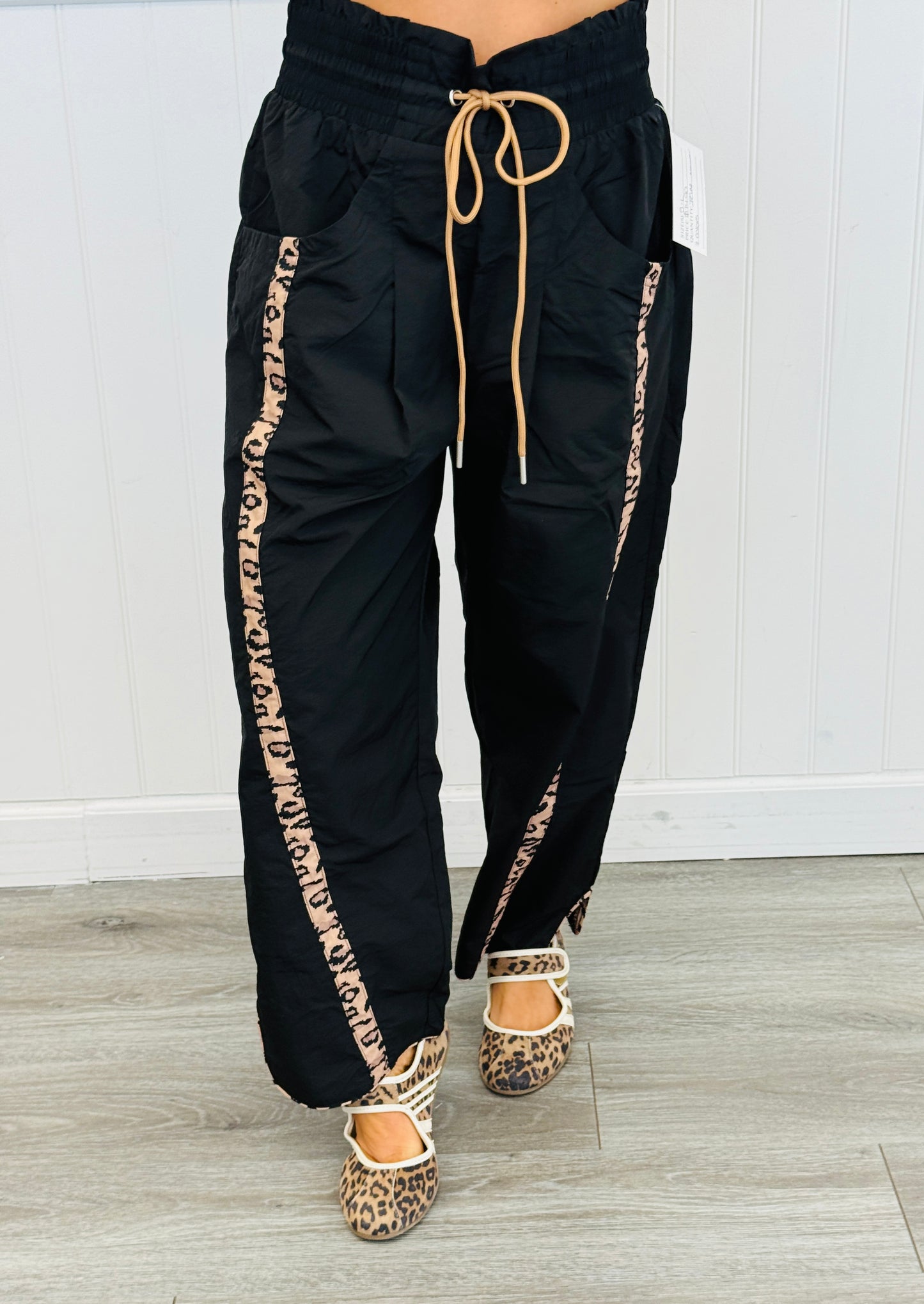 Cheetah Side Stripe Windbreaker Pants (Reg.) - 2 Colors