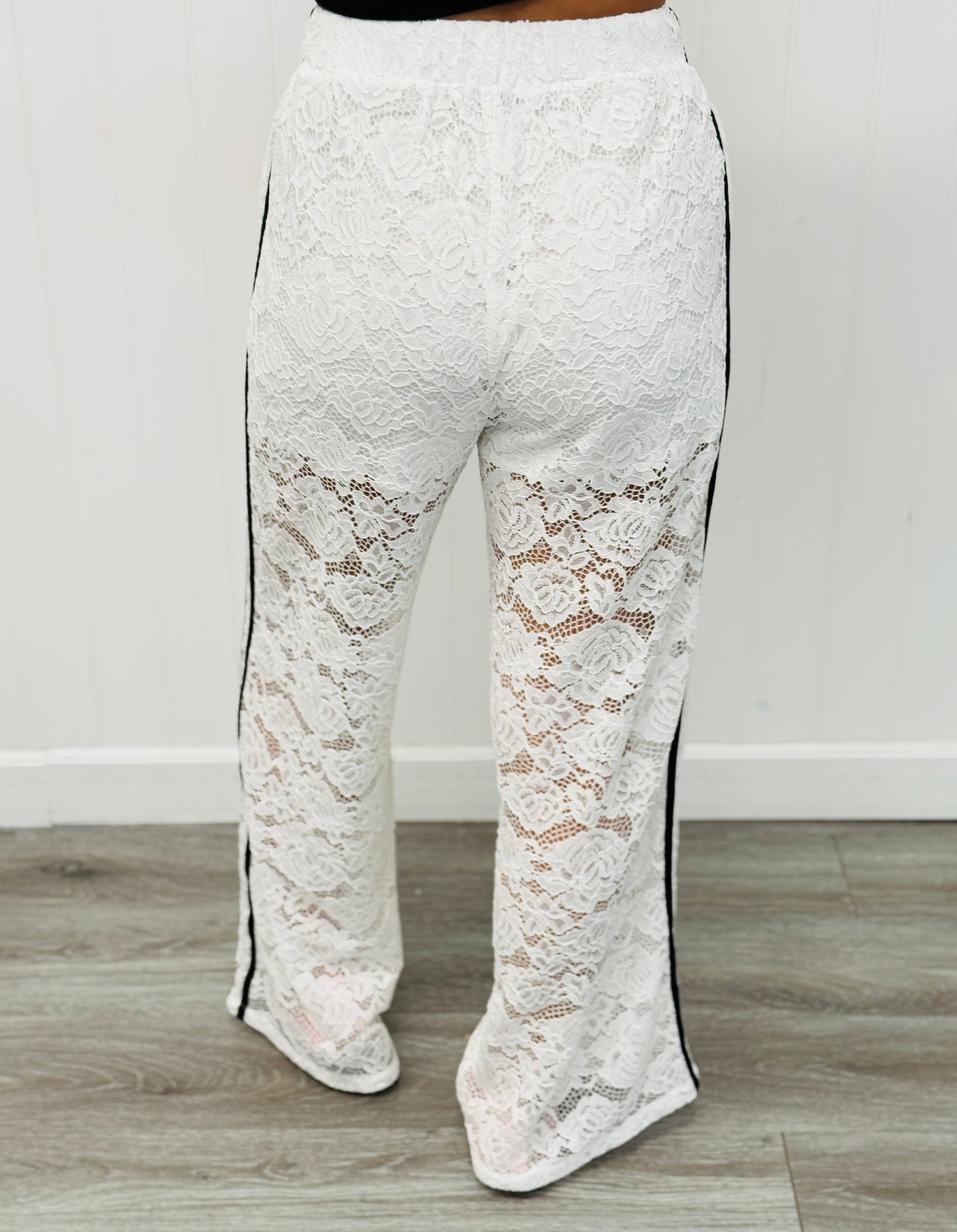 White Lace Side Stripe Jacket & Pants Set (Reg.)