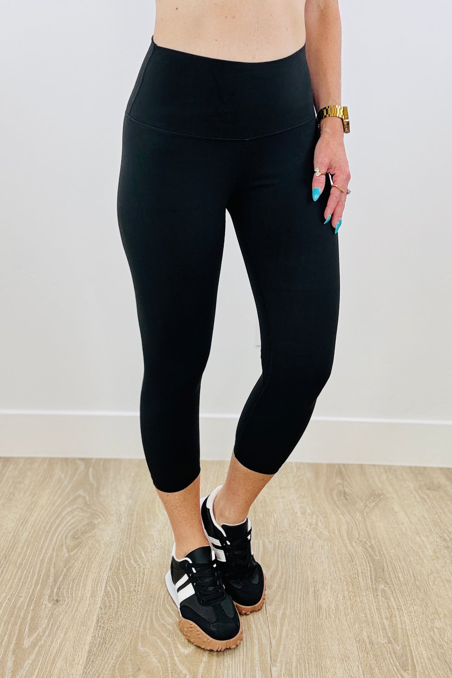 Essential Black Capri Leggings (Reg & Plus)