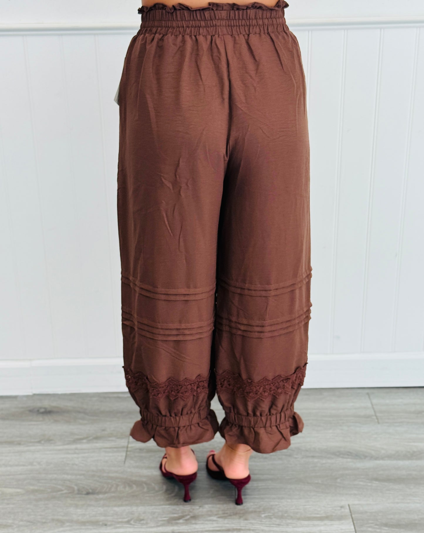 Lace Trim Ruffle Hem Pants (Reg.) - 3 Colors