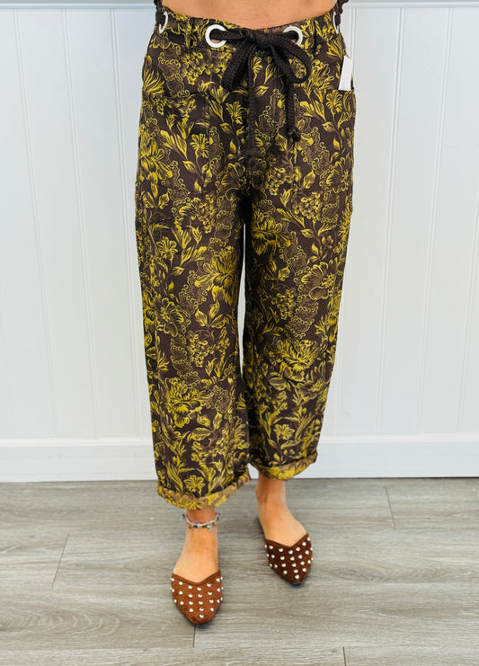 Brown Floral Jacquard Barrel Jeans (Reg.)