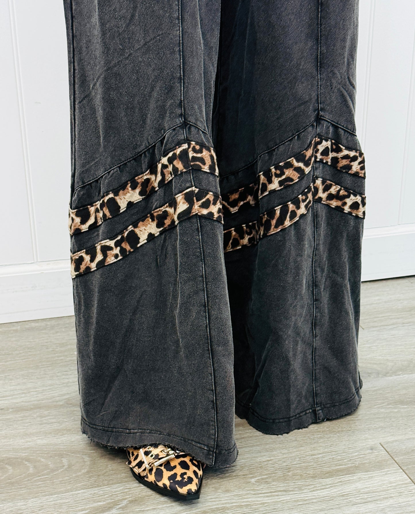 Washed Black Leopard Contrast Pants (Reg & Plus)