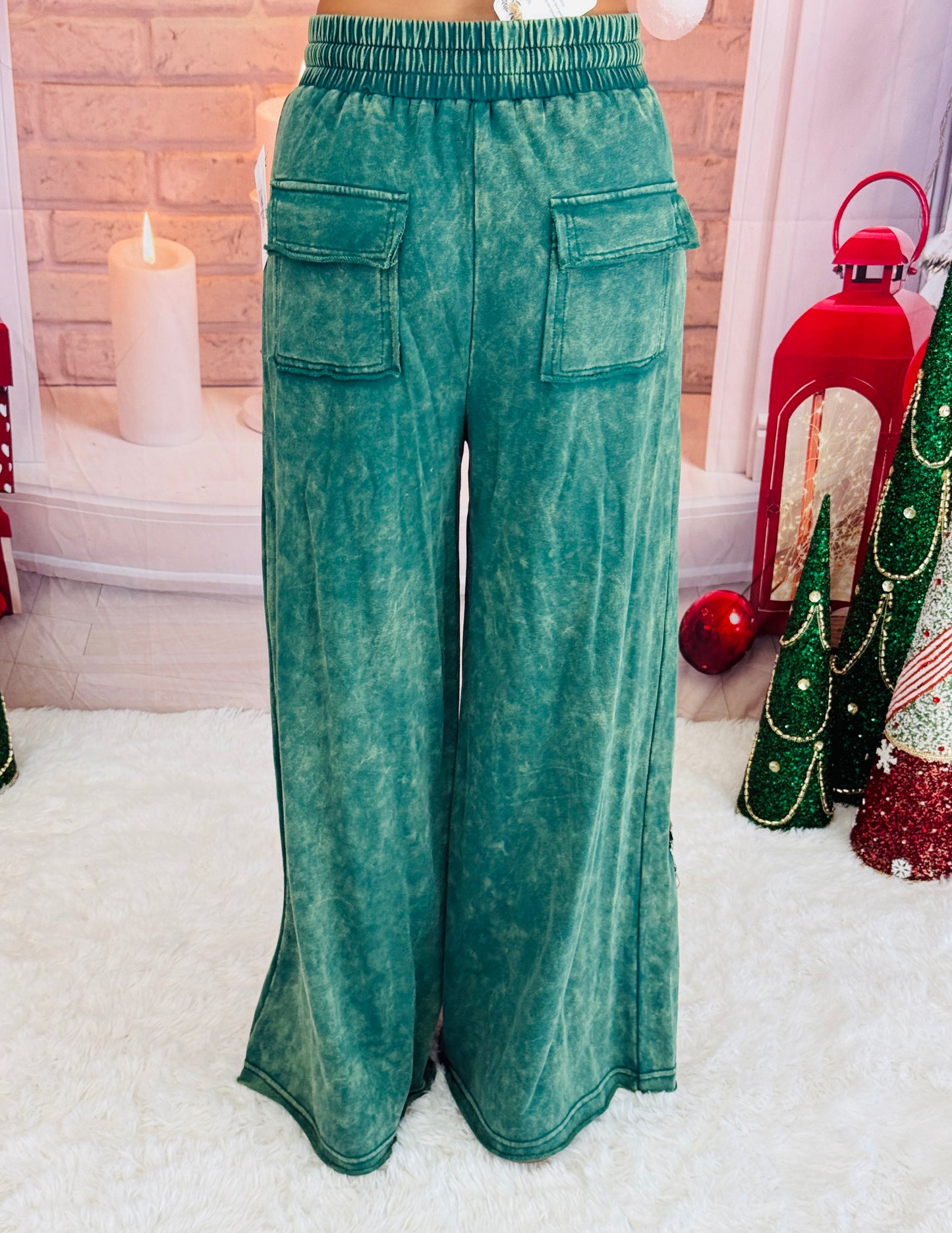 Green Christmas Plaid Bows Pants (Reg & Plus)