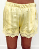 Banana Lace Trim Shorts (Reg.)