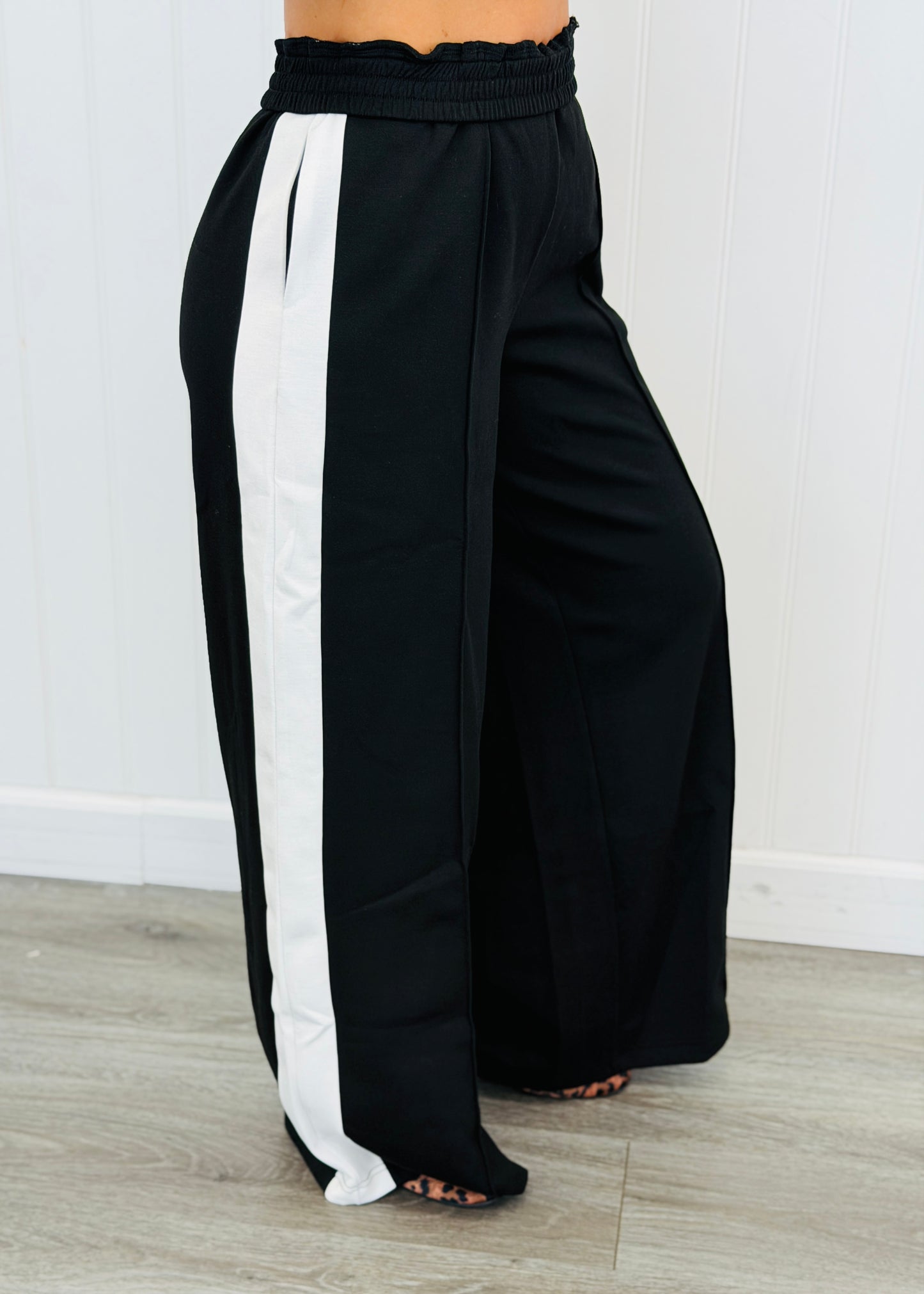 Black Half Zip Sweatshirt & Pants Set (Reg & Plus)