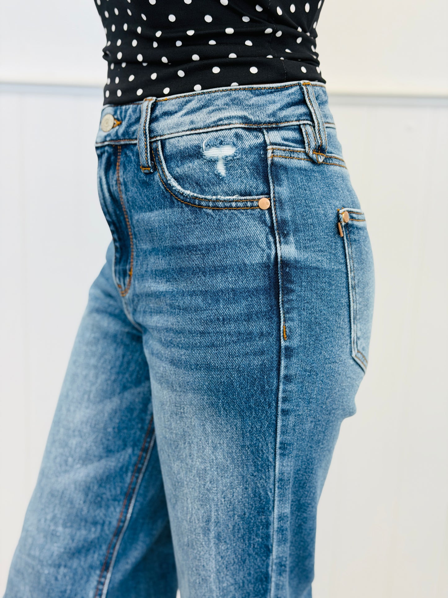 Judy Blue Babe 90's Straight Jeans (Reg. and Plus)