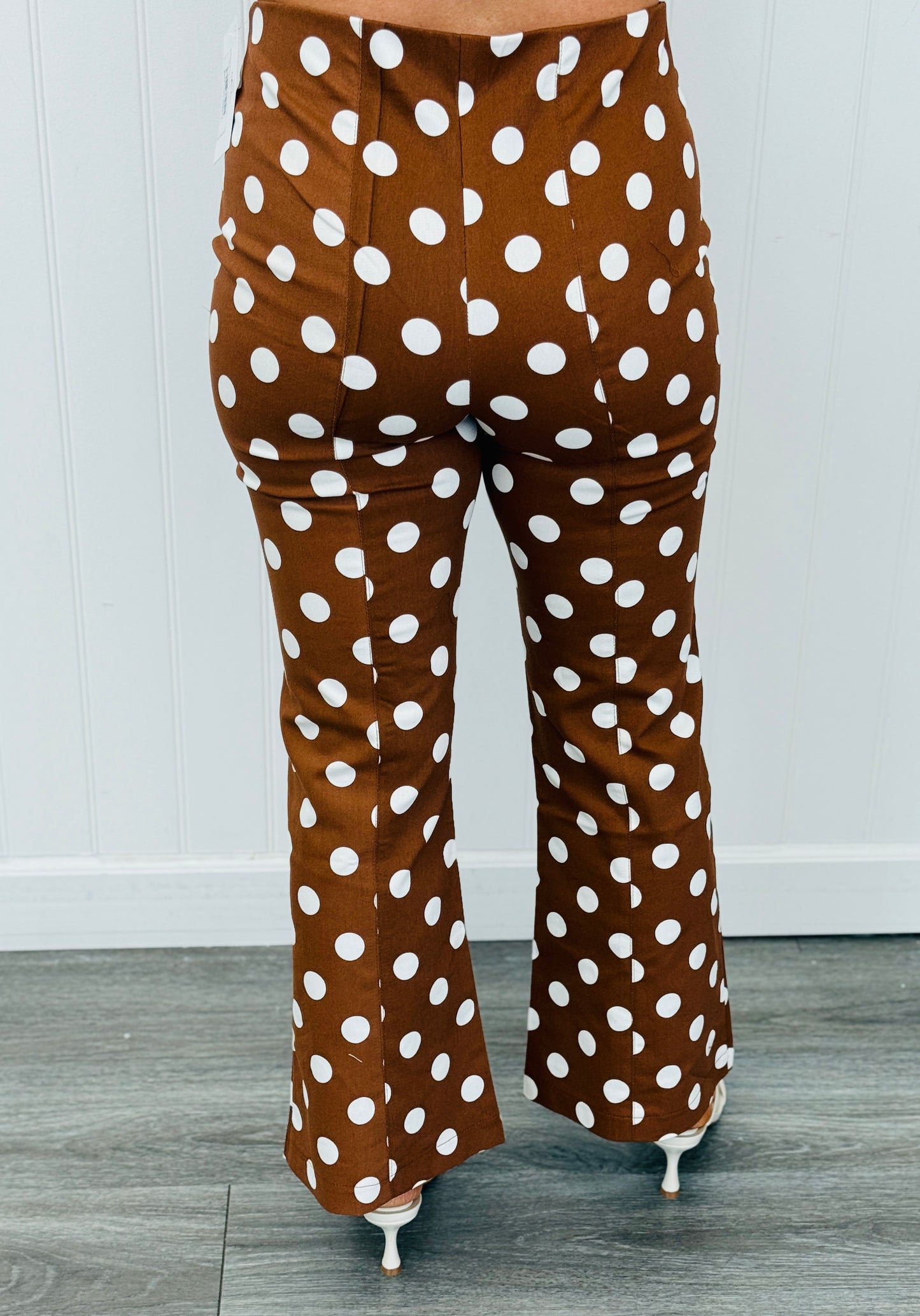 Brown Polka Dot Flare Crop Pants (Reg.)
