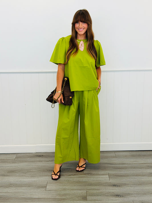 Green Pleated Wide Leg Pants (Reg.)