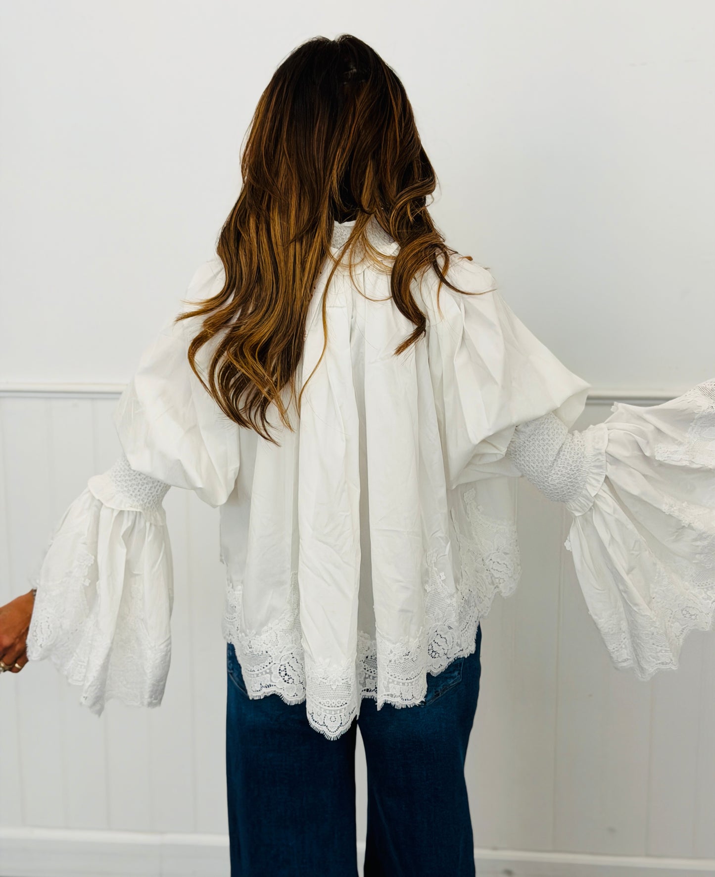 White Lace High Low Bell Sleeves Blouse (One Size)