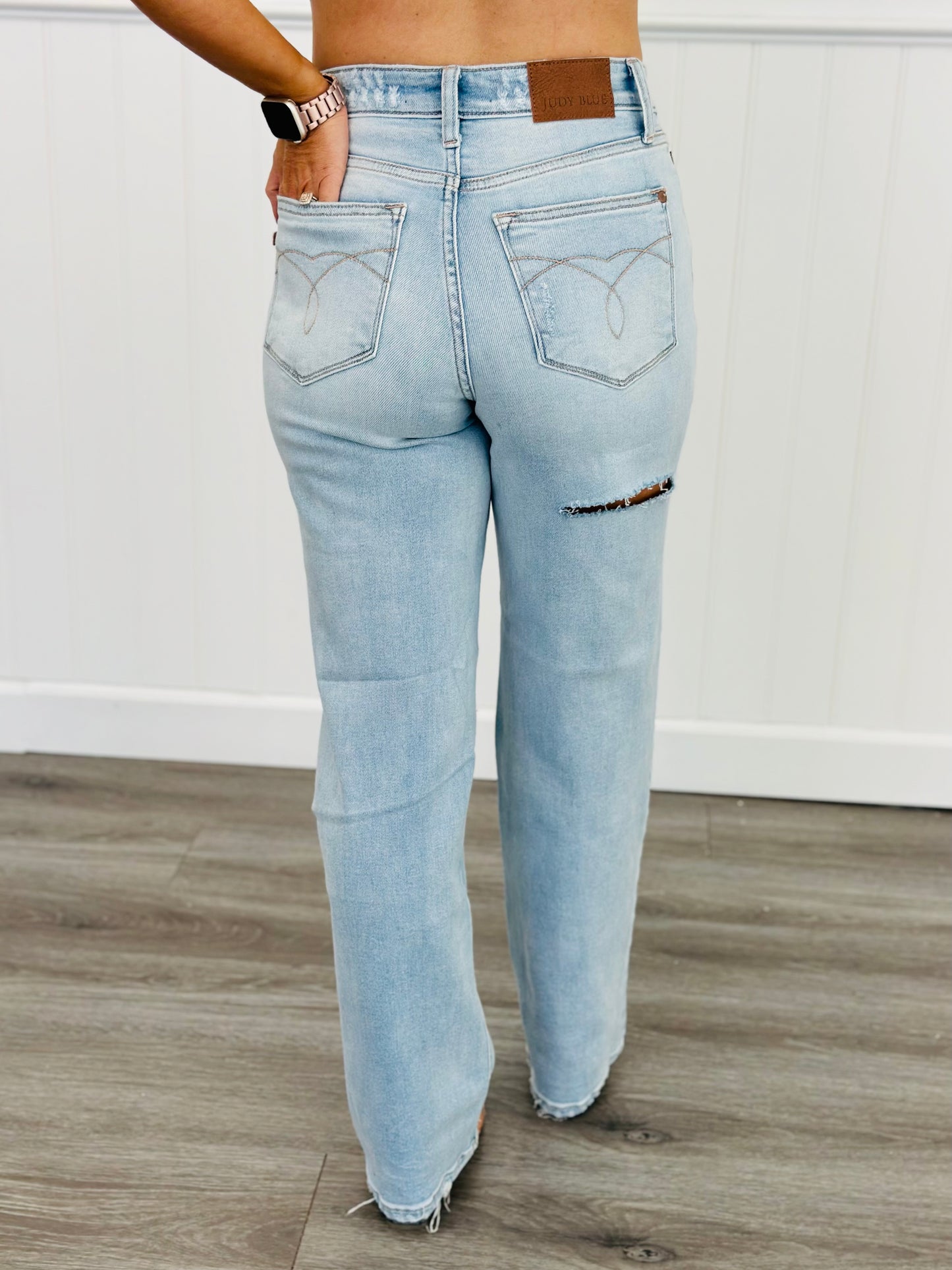 Judy Blue 90's Raise The Roof Straight Jeans (Reg. and Plus)