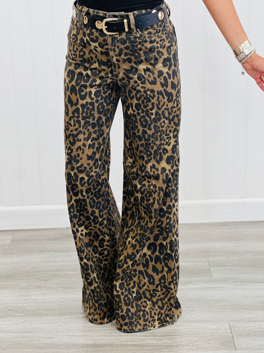 Judy Blue Hear Me Roar Wide Leg Leopard Jeans (Reg. and Plus)