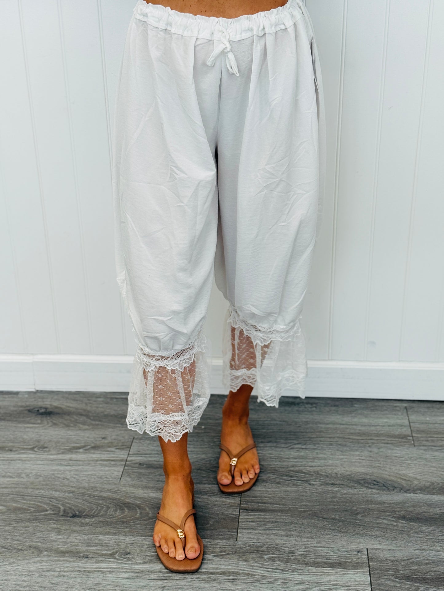 Satin Puff Capri Lounge Pants (Reg & Plus) - 2 Colors