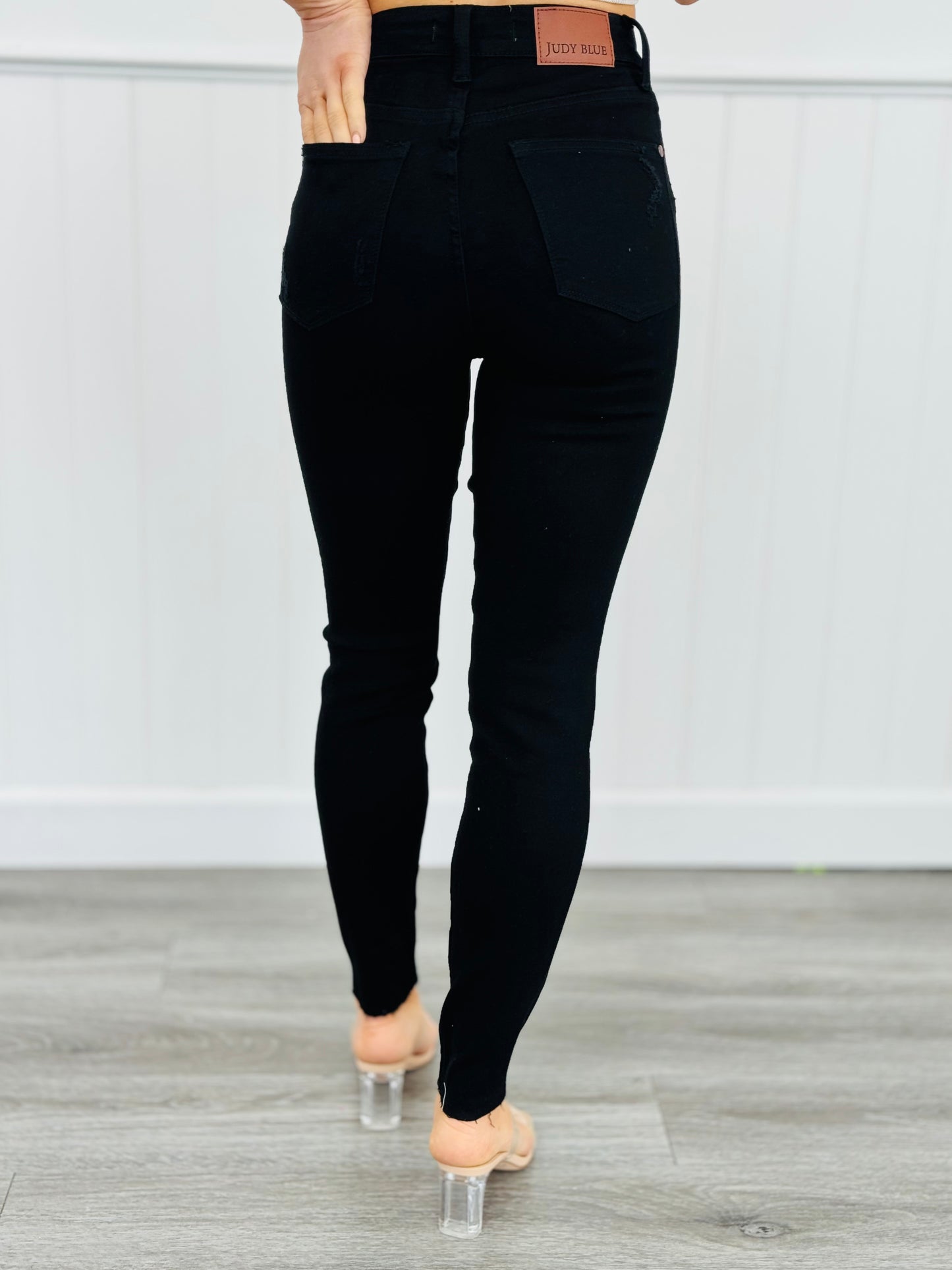 Judy Blue Make Your Move Black Skinny Jeans (Reg. and Plus)