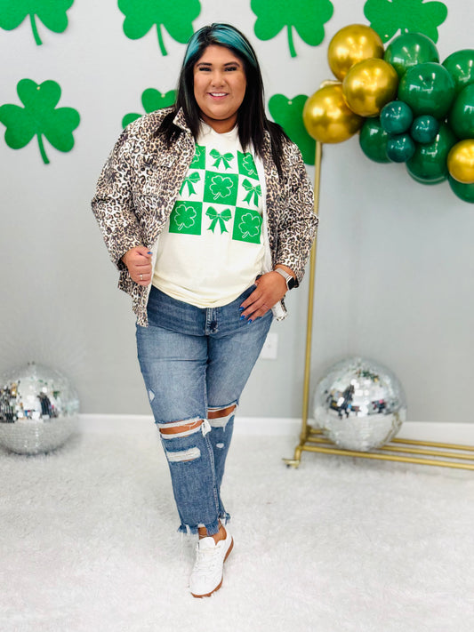 Cream/Green Bows & Clover Graphic Tee (Reg. & Plus)