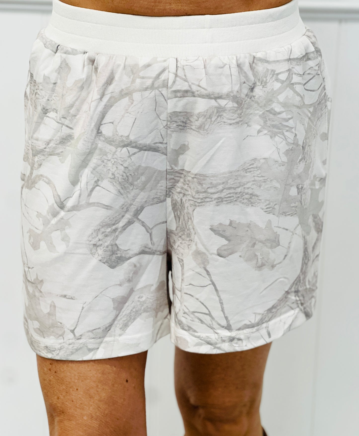 Camo Leaves Hoodie Sweatshirt & Short Set (Reg & Plus)