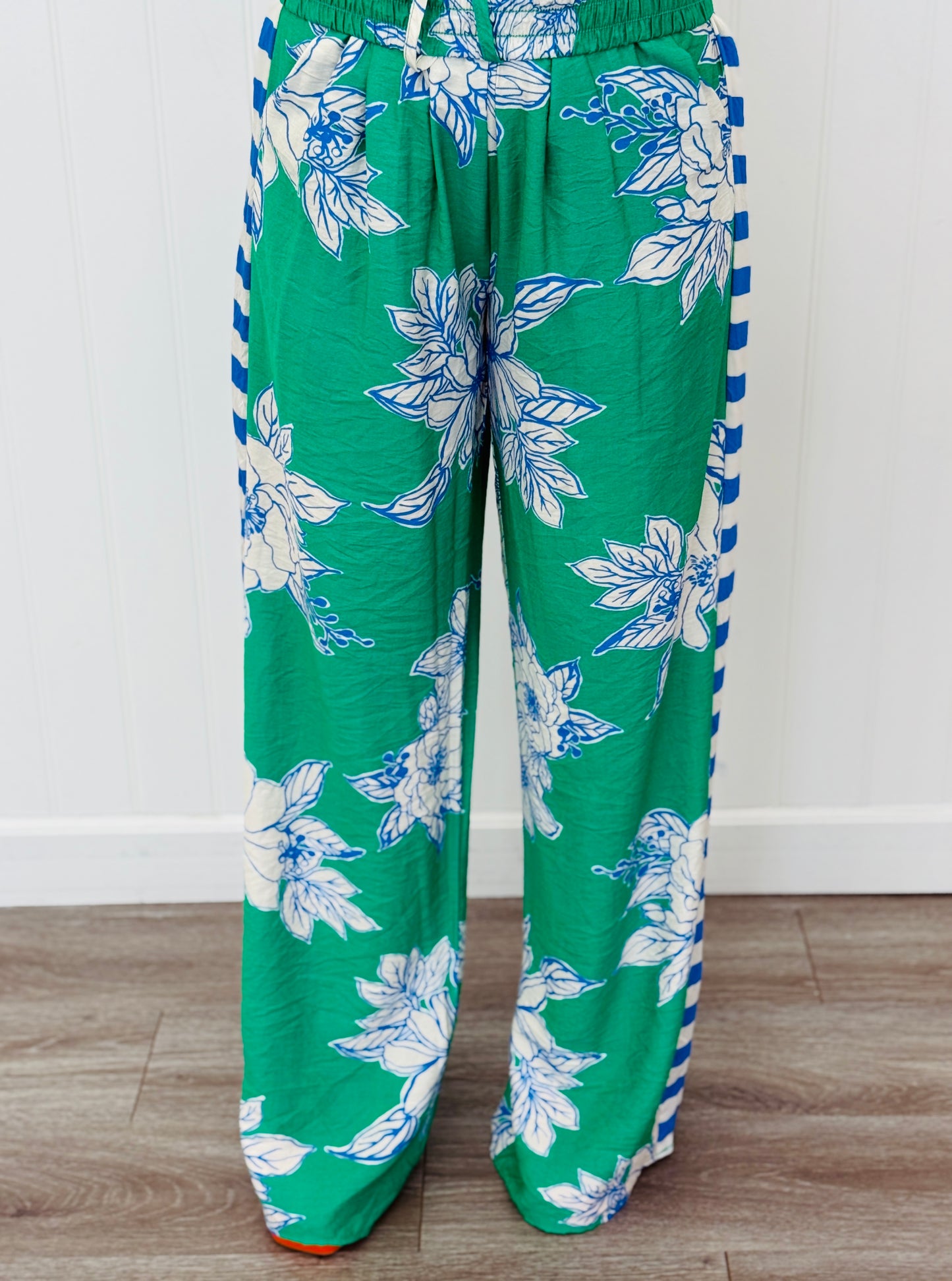 Floral Breeze Contrast Stripe Pants (Reg.) - 2 Colors