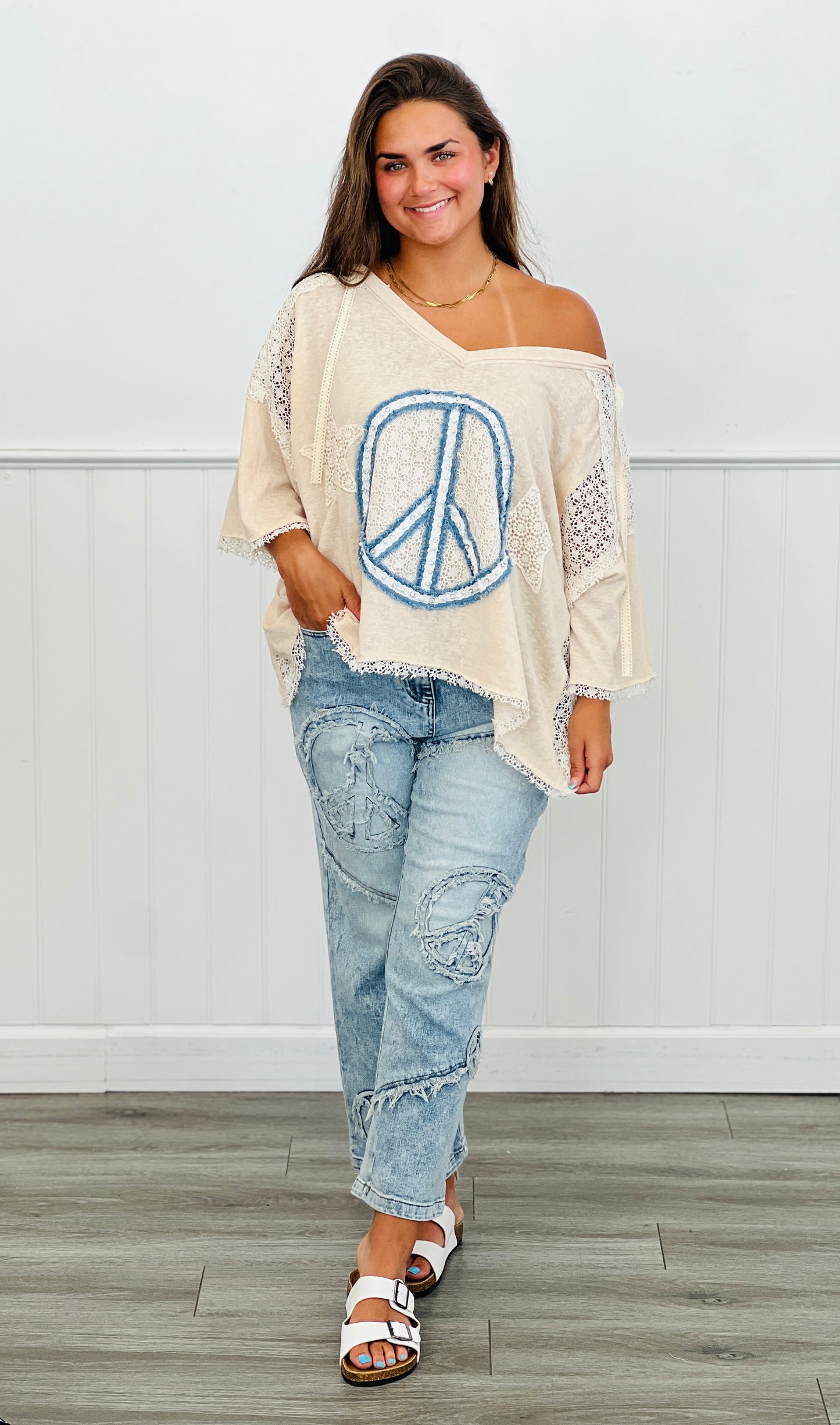 Light Denim Peace Mark Jeans (Reg & Plus)