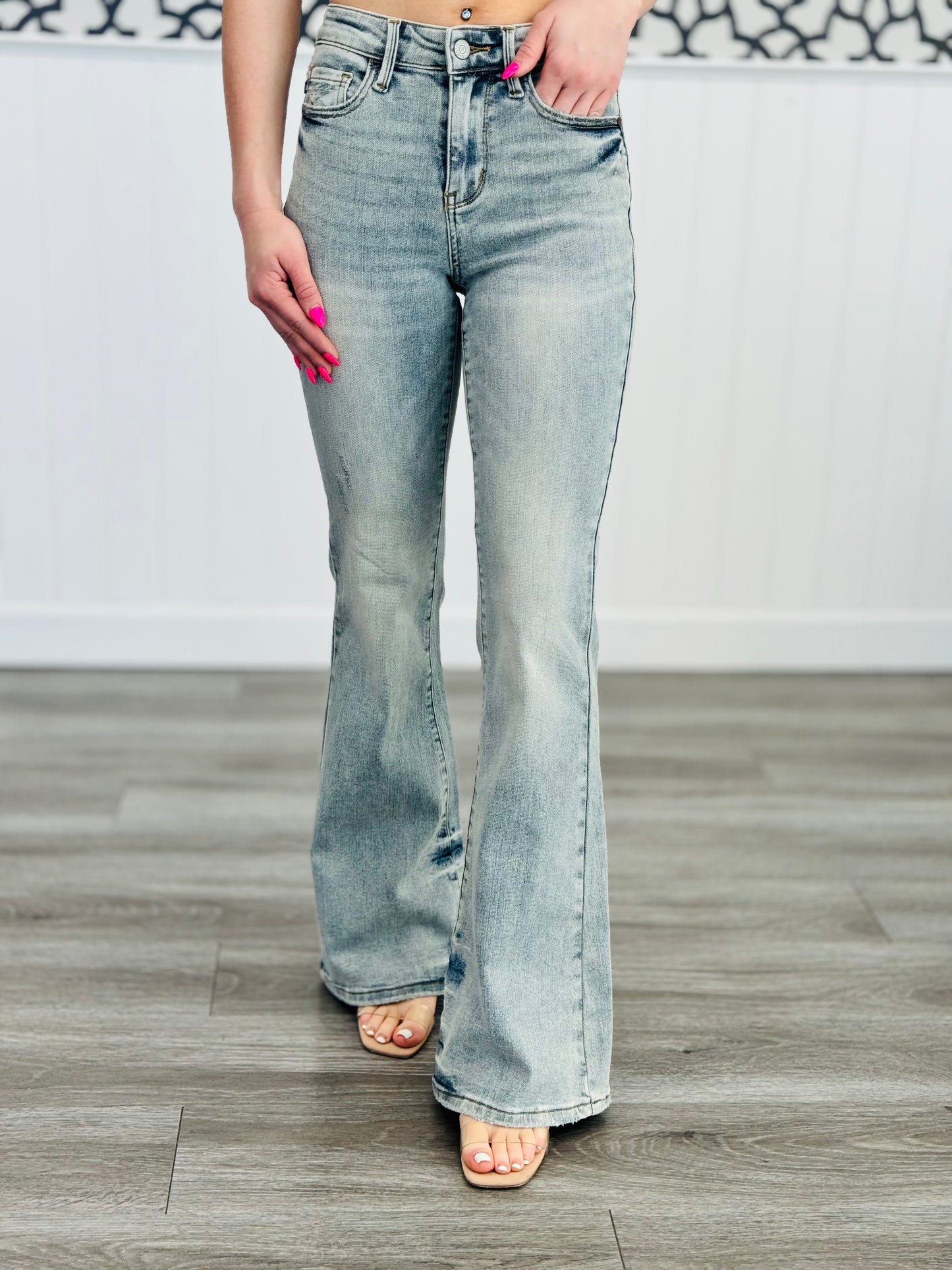 Judy Blue Perfectly Pin Tack Flare Jeans (Reg & Plus)