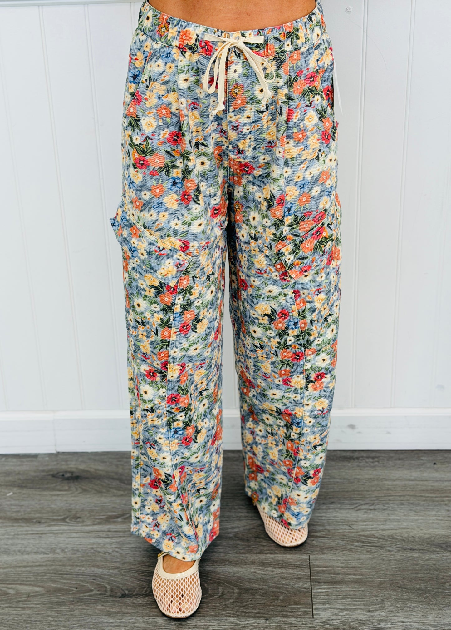 Floral Denim Wide Leg Cargo Pants (Reg.)