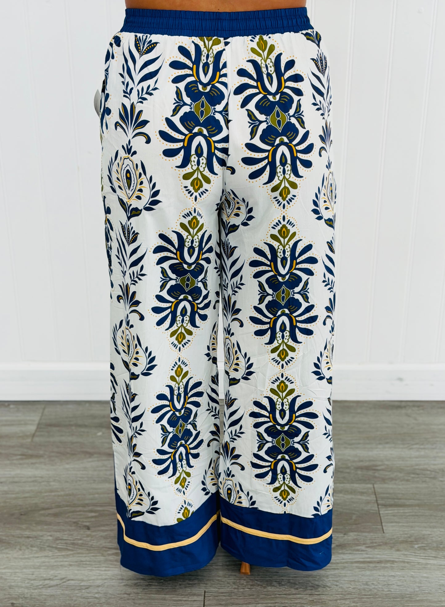 White/Navy Medallion Print Pants (Reg & Plus)