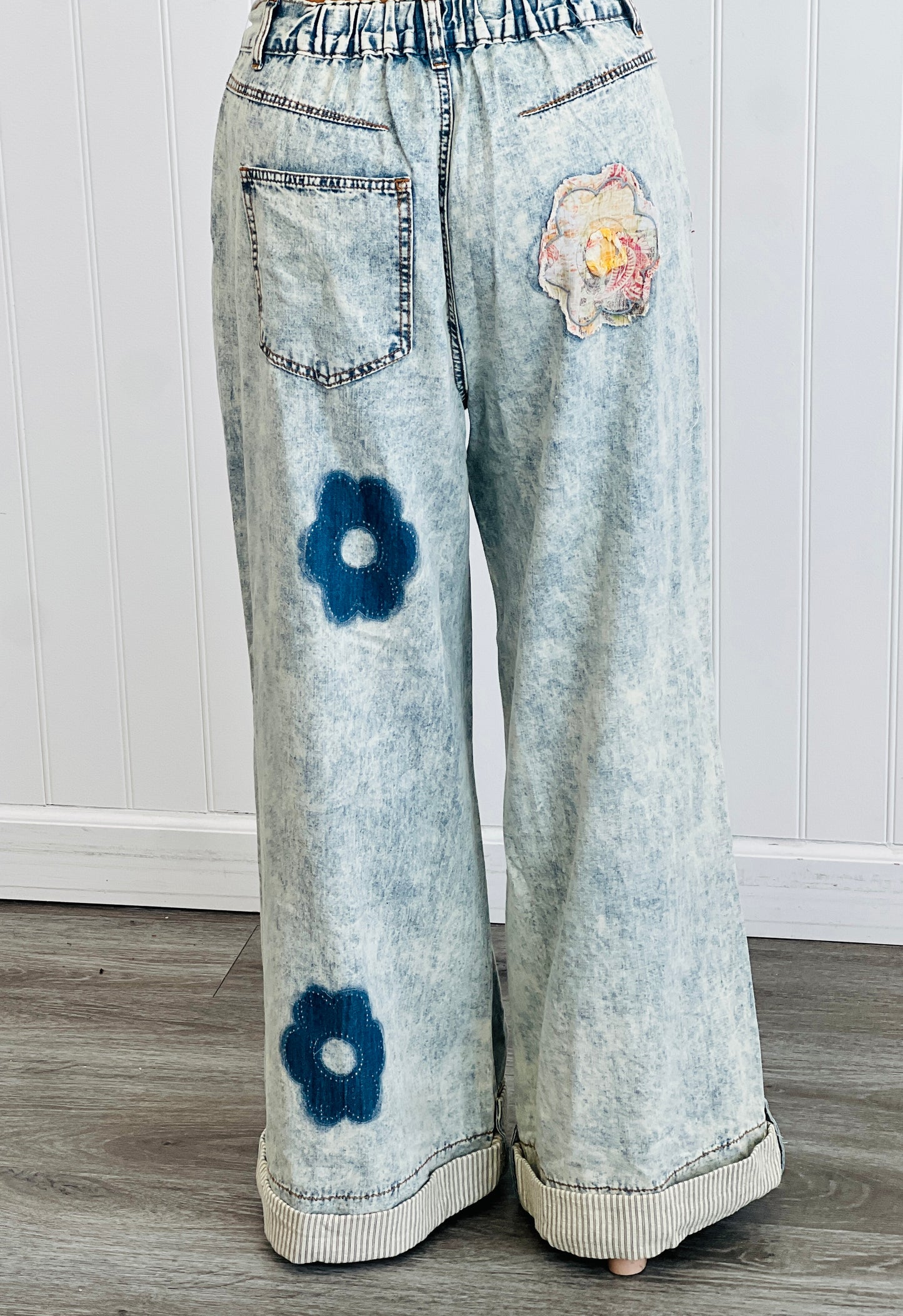 POL Denim Floral Patch Cuffed Jeans (Reg.)