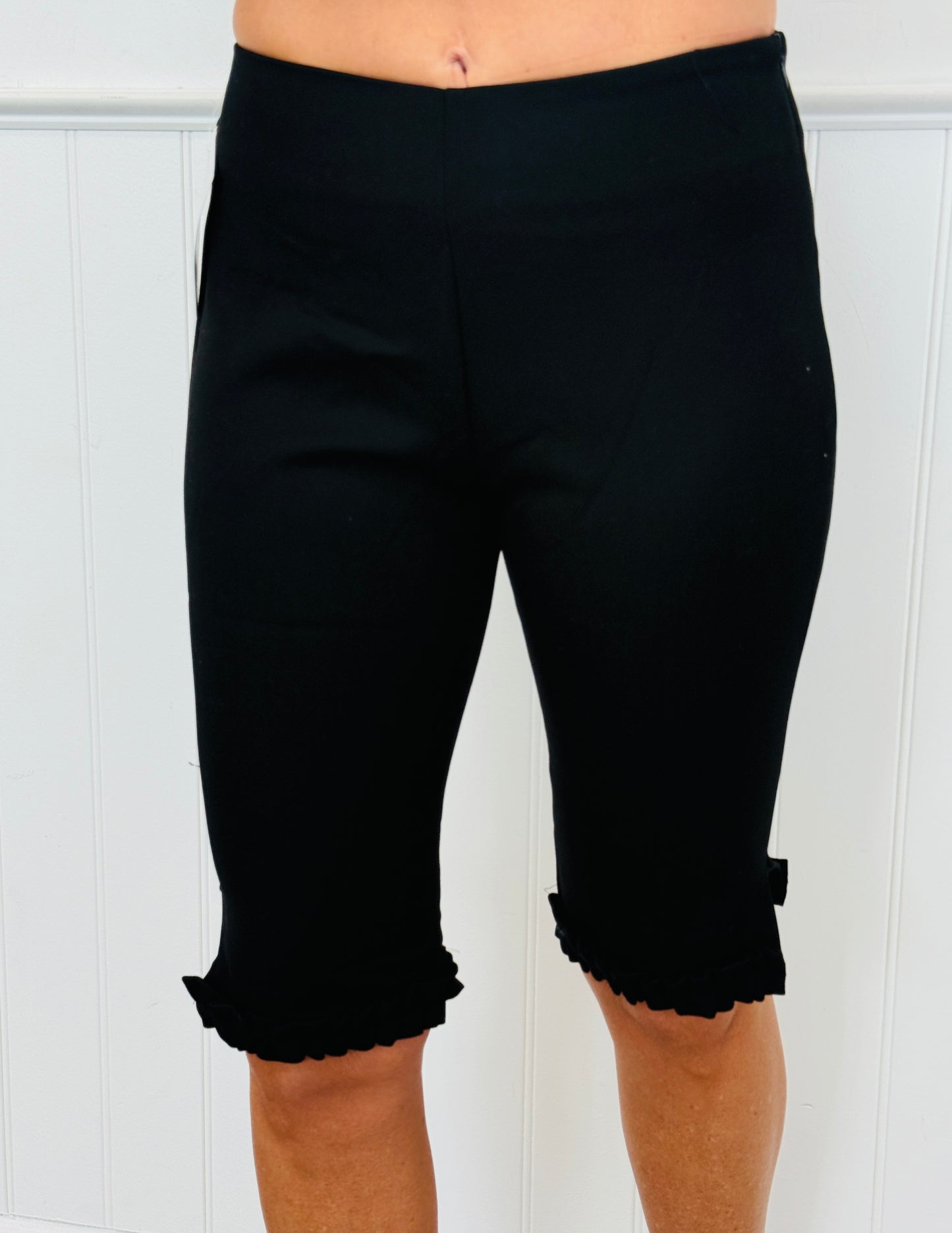 Black Split Hem Capri Pants (Reg.)