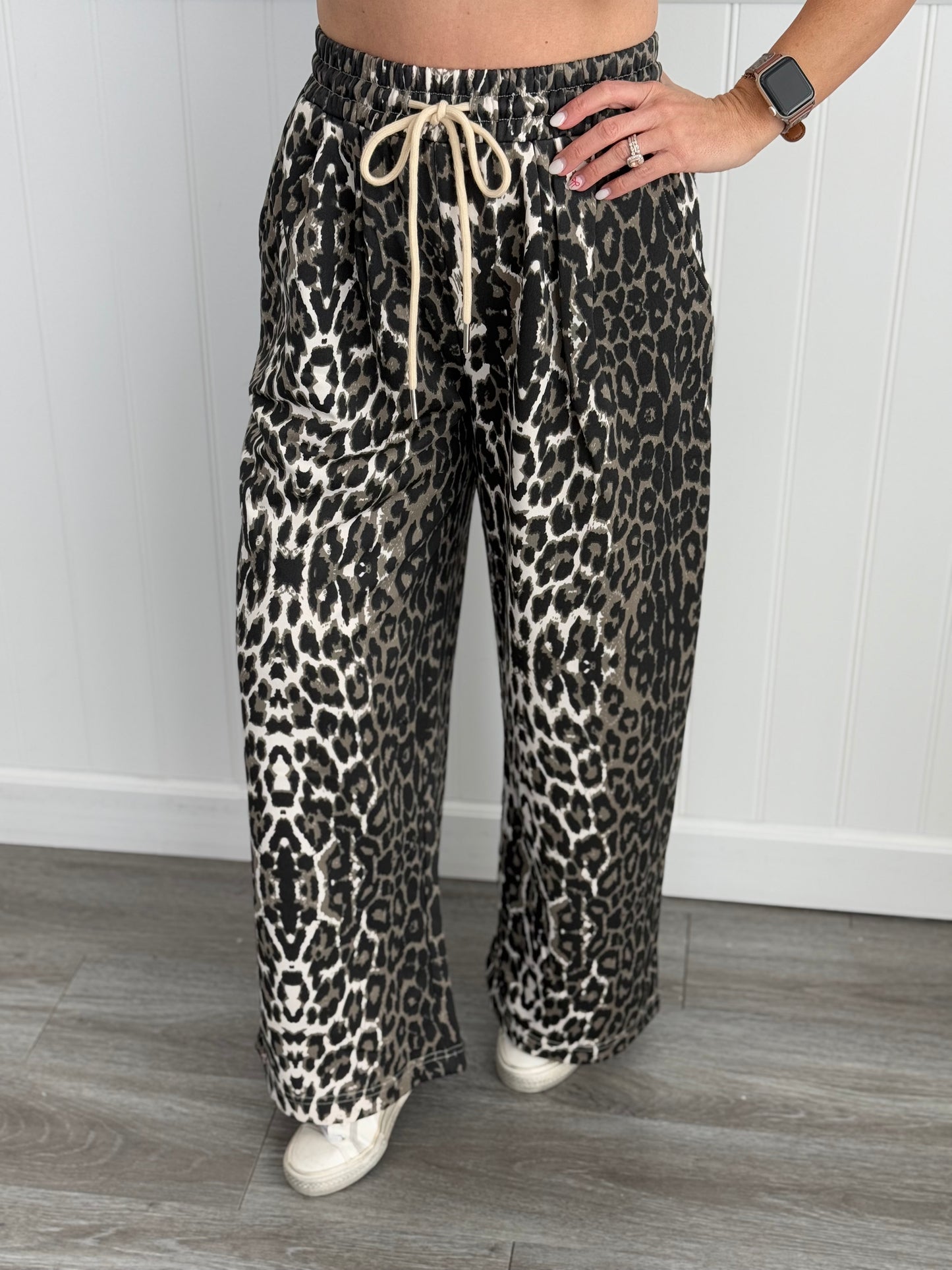 Luxe Leopard Wide Leg Pants (Reg & Plus)