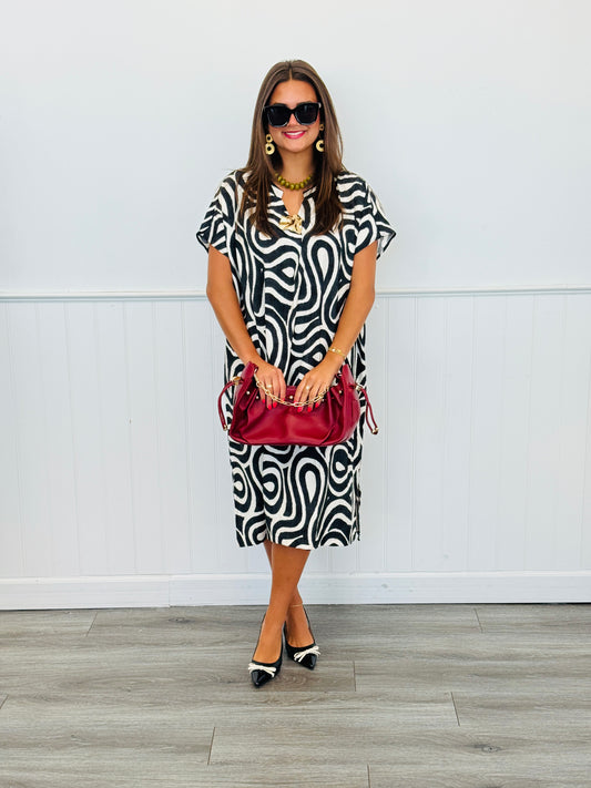 Black/White Pattern Midi Dress (Plus)