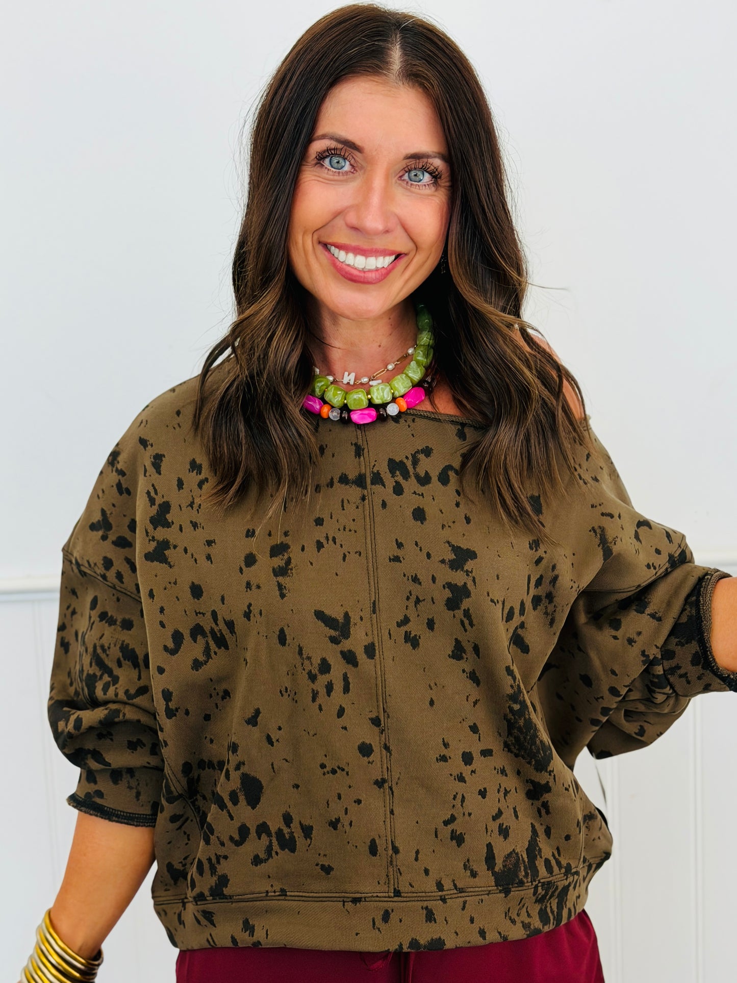 Olive One Shoulder Boxy Sweatshirt (Reg.)