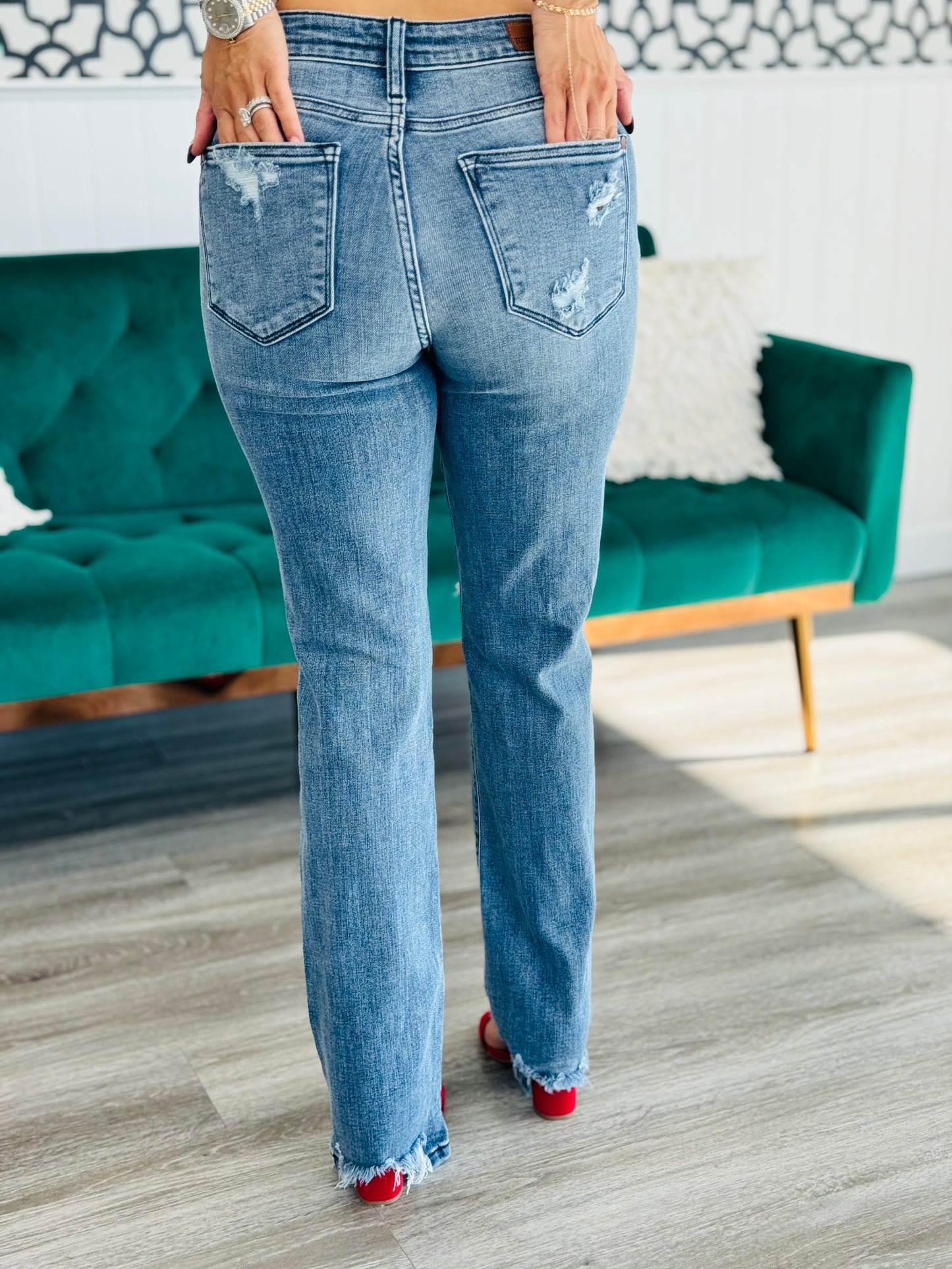 Judy Blue Isn't She Lovely Midrise Straight Jeans (Reg & Plus)