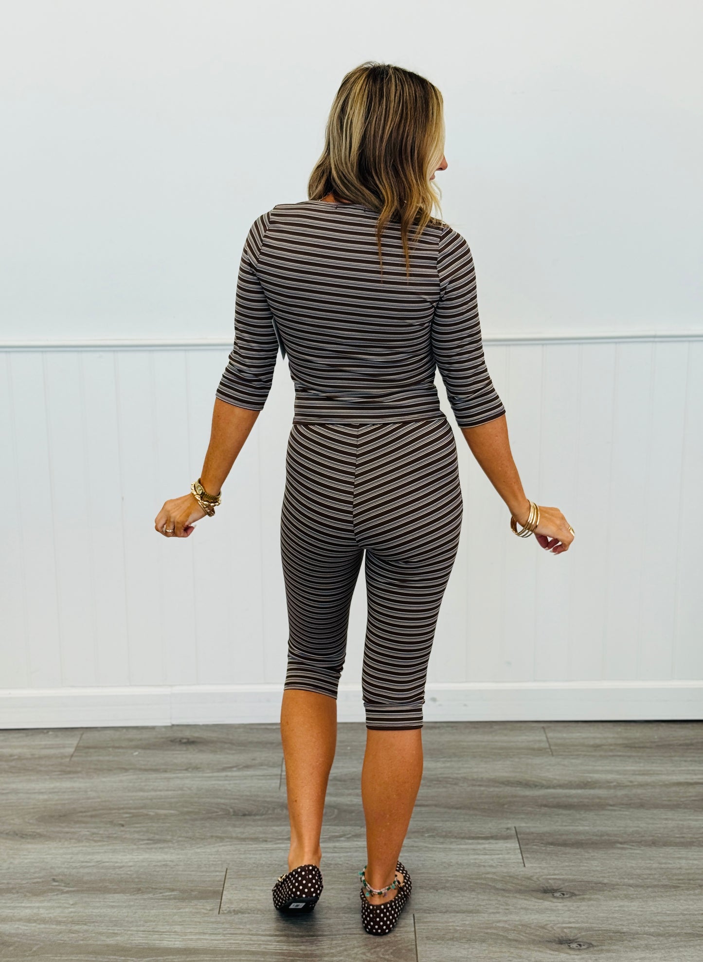 Brown Striped Top & Capri Pants Set (Reg.)